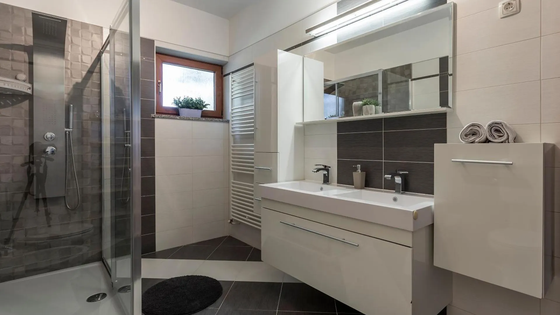 Villa Anavi Mit Privatem Pool Und Grossem Garten Barban