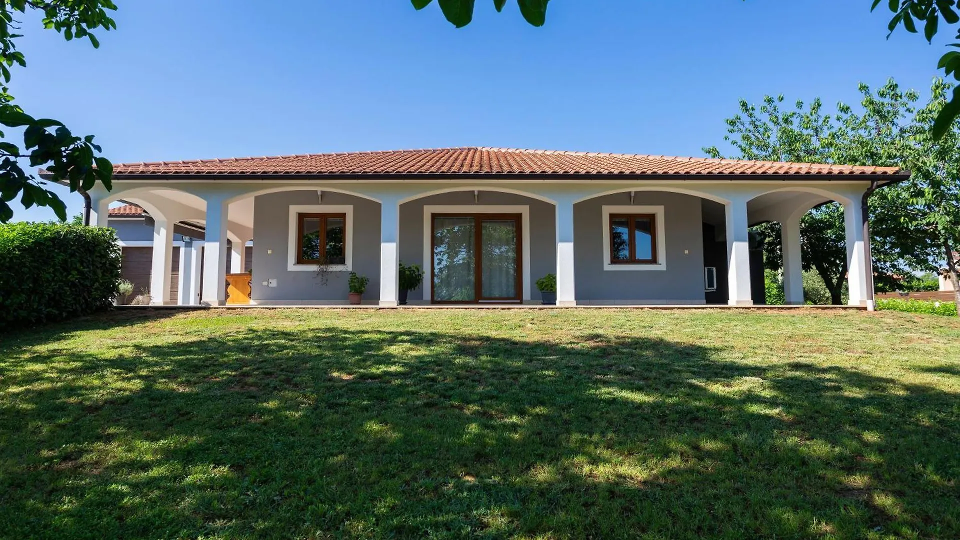 Villa Anavi Mit Privatem Pool Und Grossem Garten Barban